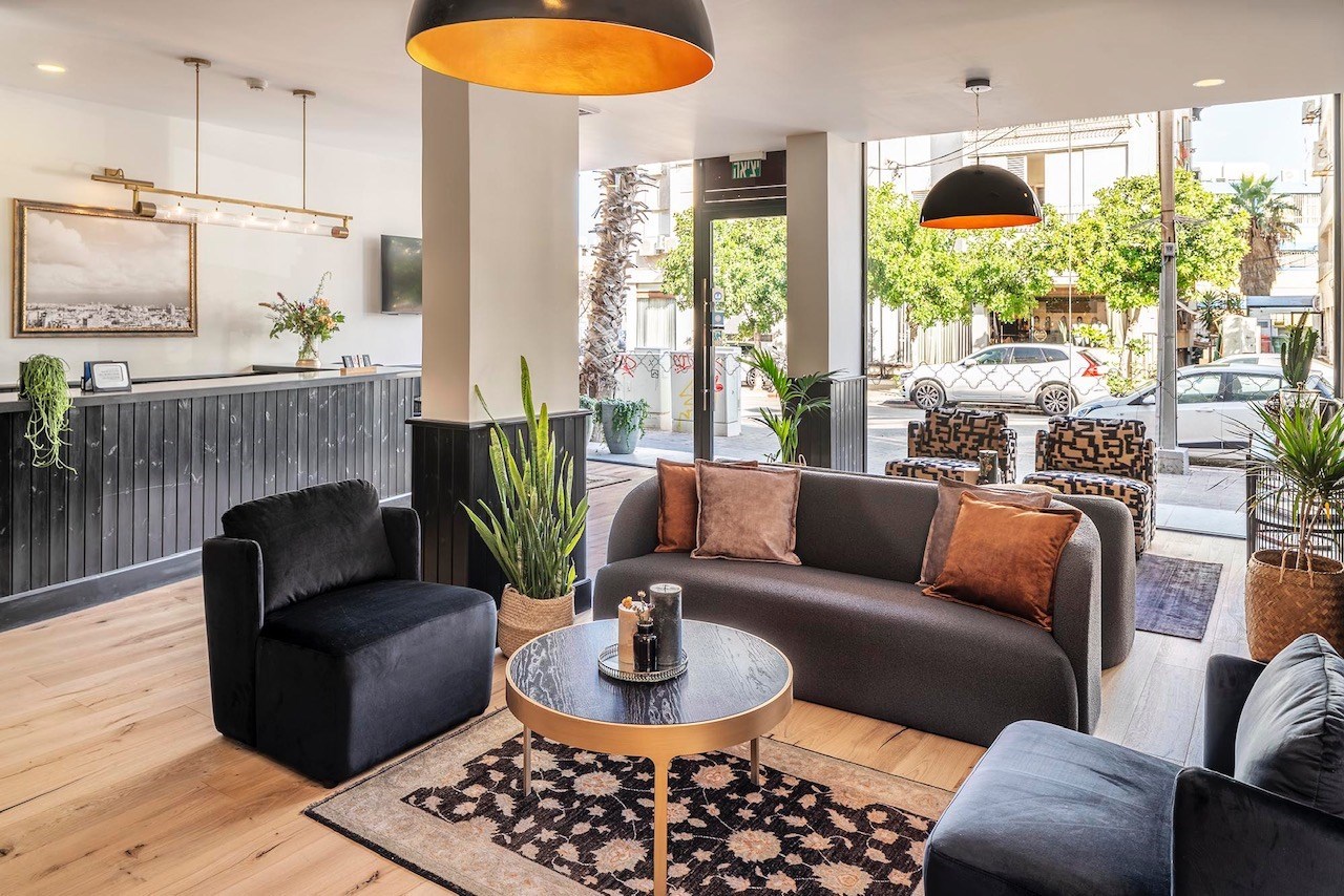 לובי מלון פורט תל אביב